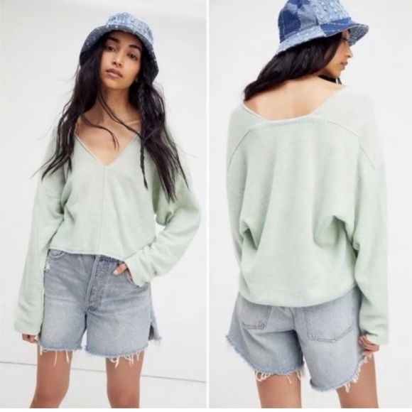 Free People x Solitaire Cashmere V-Neck Sweater — Soft Mint — Size S - Picture 1 of 6